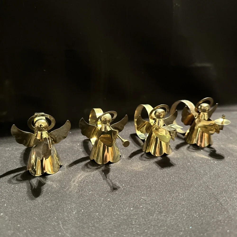 NAPKIN RINGS Lot 4 Gold Tone Angels Blowing Horns Christmas Table Set‎ Setting